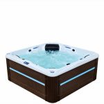 Jacuzzi Model 6260 - 3-Person Spa with 2 reclining seats